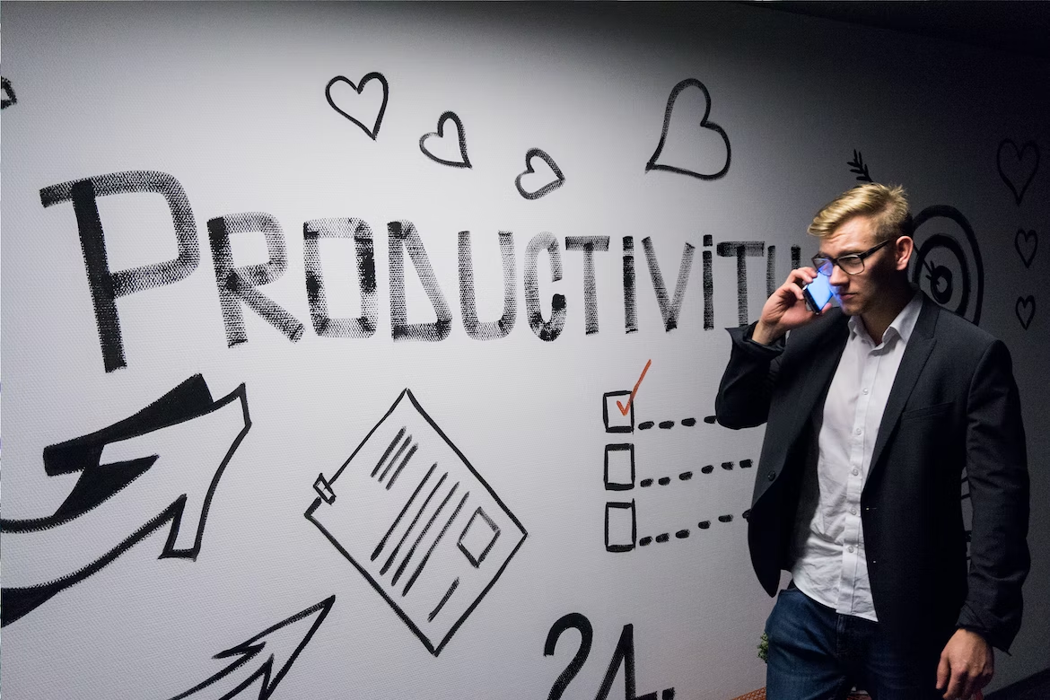 Productivity by working hours