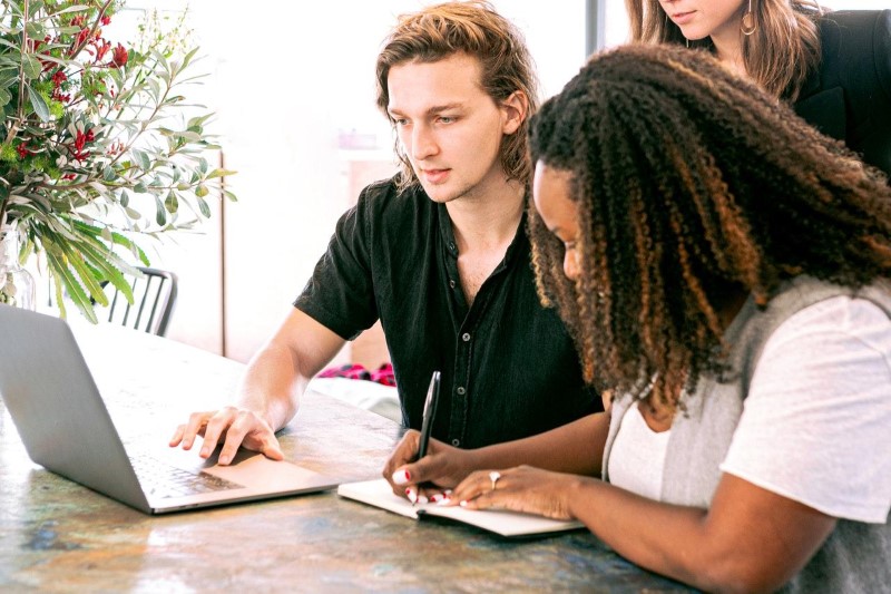 How To Implement Topic Clusters In Your SEO Strategy